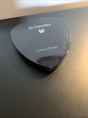Dr. Hauschka Compact Powder - 00 new